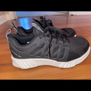 Black Reebok Tennis Shoes